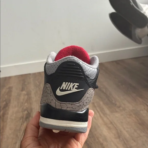 Jordan Kids Black and Gray Sneakers - Picture 10 of 16